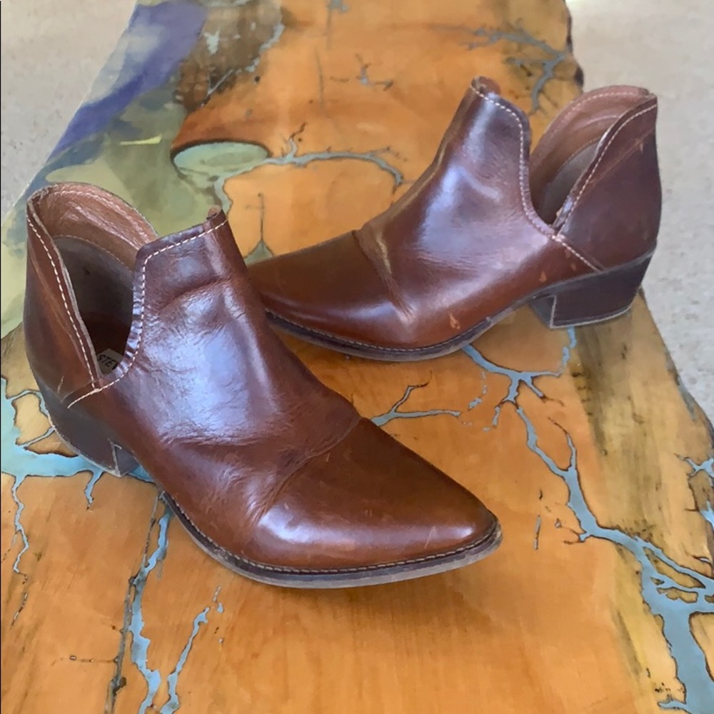 Cognac Steve Madden Point Toe Boot